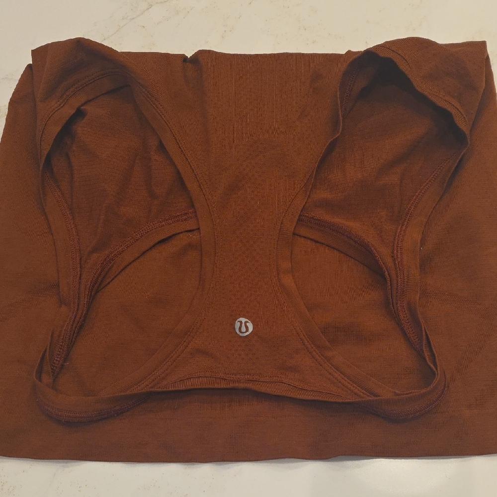 Lululemon tank top